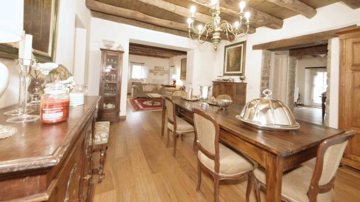 Image No.26-5 Bed Country House for sale