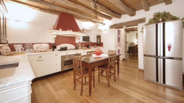 Image No.35-5 Bed Country House for sale