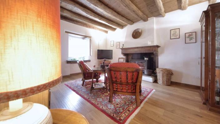 Image No.43-5 Bed Country House for sale