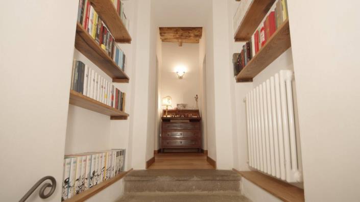 Image No.45-5 Bed Country House for sale