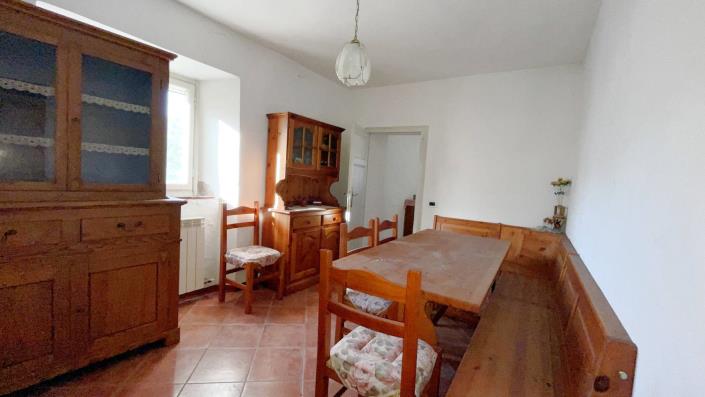 Image No.17-Propriété de pays de 3 chambres à vendre à San Marcello Pistoiese