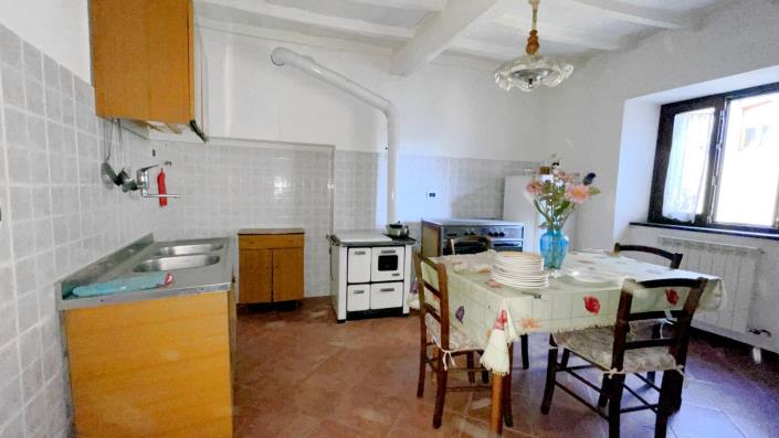 Image No.26-Propriété de pays de 3 chambres à vendre à San Marcello Pistoiese