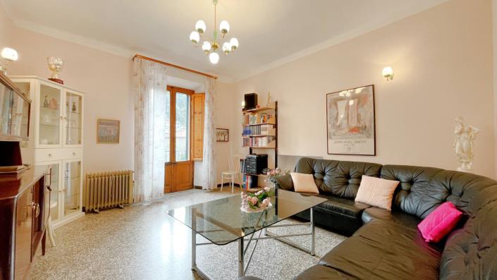 Image No.4-5 Bed Country Property for sale