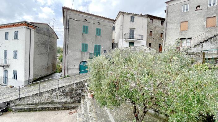 Image No.21-5 Bed Country Property for sale