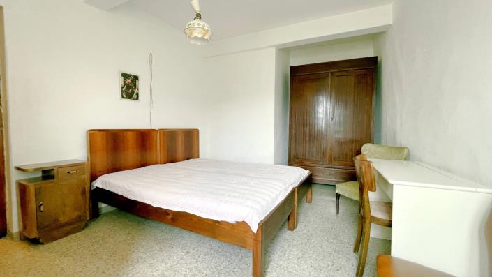 Image No.5-5 Bed Country Property for sale