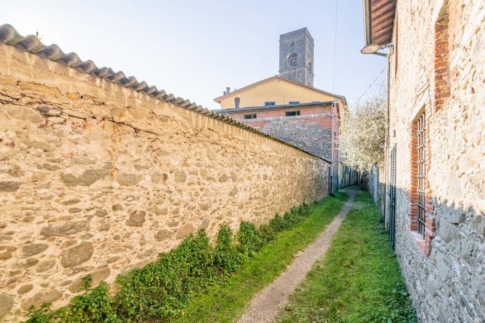 Image No.22-5 Bed Townhouse for sale