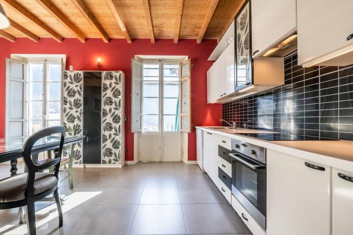 Image No.33-5 Bed Townhouse for sale