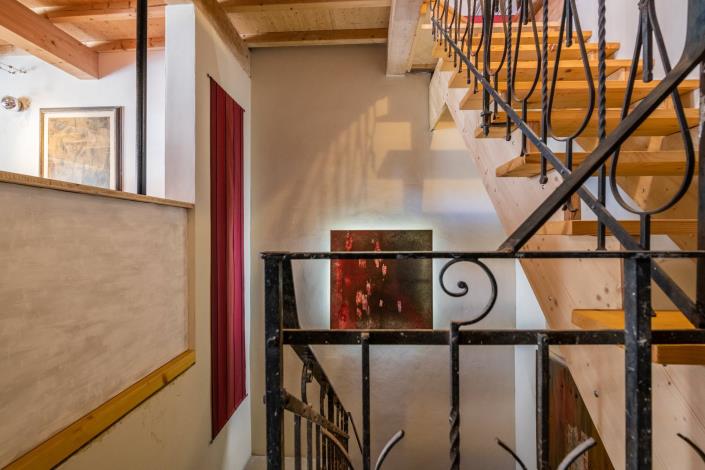 Image No.42-5 Bed Townhouse for sale