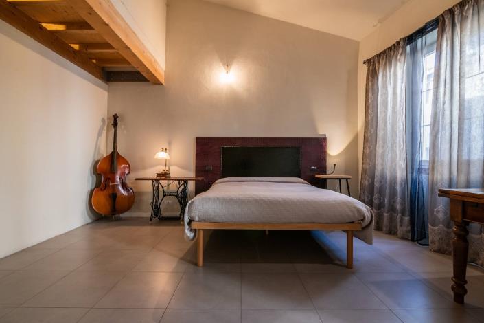 Image No.2-5 Bed Townhouse for sale