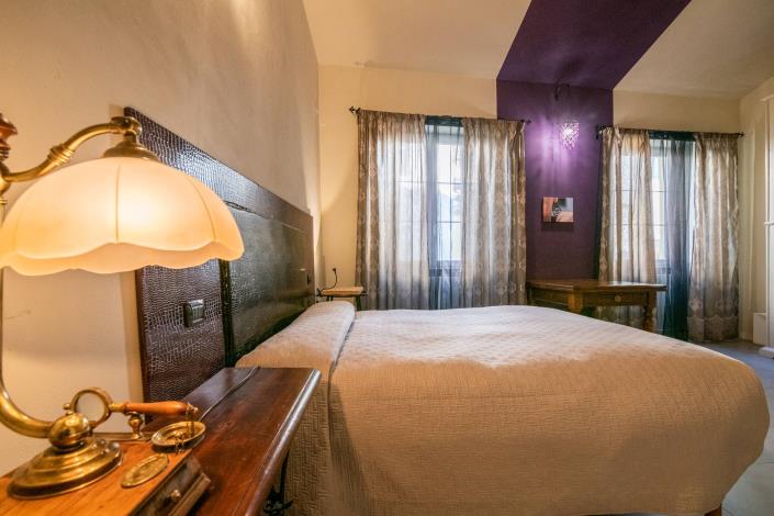 Image No.45-5 Bed Townhouse for sale