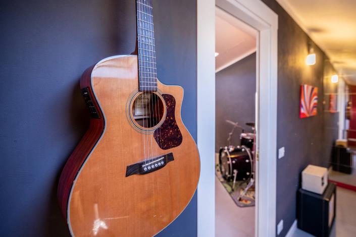 Image No.55-5 Bed Townhouse for sale