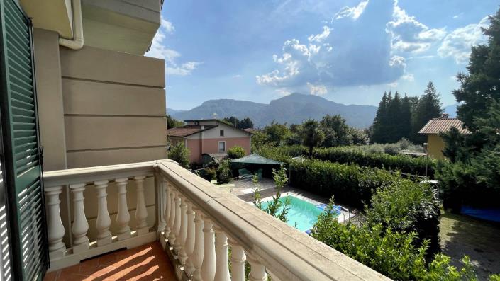 Image No.27-2 Bed Semi-Detached for sale