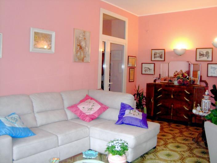 Image No.32-6 Bed Villa for sale