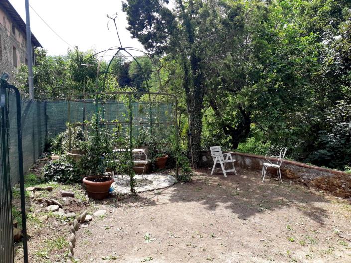 Image No.11-7 Bed Townhouse for sale