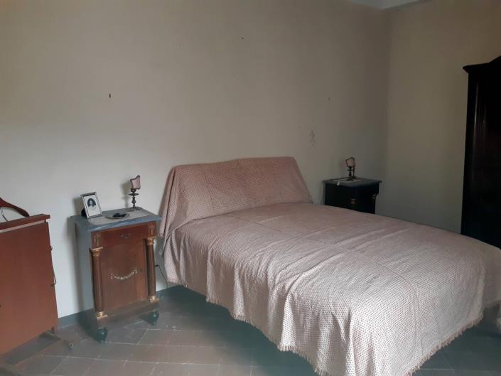 Image No.23-7 Bed Townhouse for sale