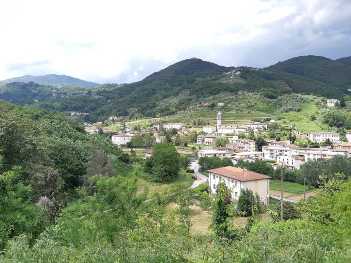 Image No.2-7 Bed Townhouse for sale