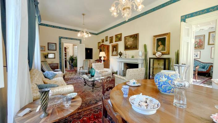 Image No.12-6 Bed Villa for sale