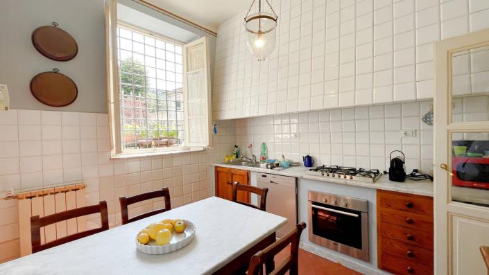 Image No.41-6 Bed Villa for sale