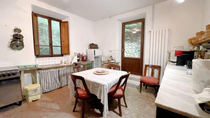 Image No.21-Propriété de pays de 4 chambres à vendre à Bagni di Lucca