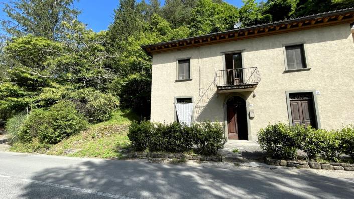 Image No.40-Propriété de pays de 4 chambres à vendre à Bagni di Lucca