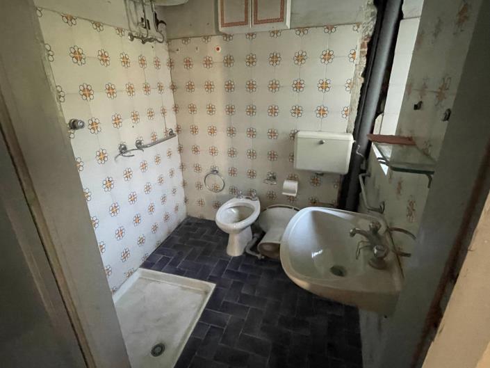 Image No.5-3 Bed Village House for sale