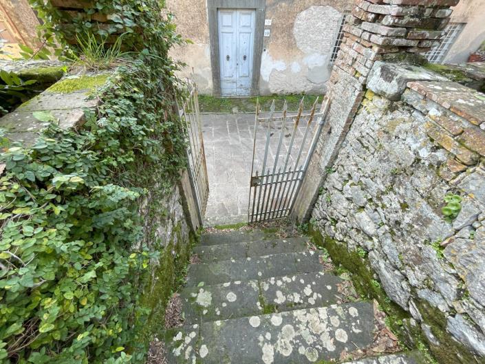 Image No.58-3 Bed Village House for sale