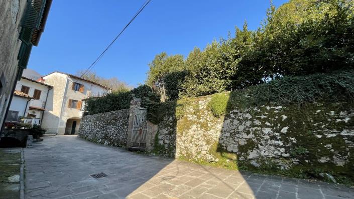 Image No.59-3 Bed Village House for sale