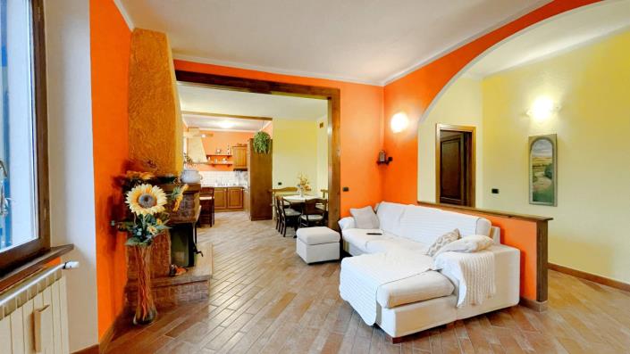 Image No.13-3 Bed Apartment for sale