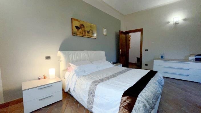 Image No.26-3 Bed Apartment for sale