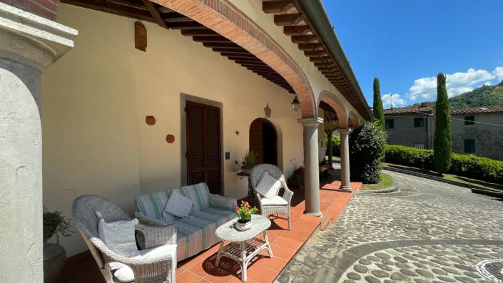 Image No.8-5 Bed Villa for sale