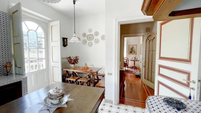 Image No.25-5 Bed Villa for sale