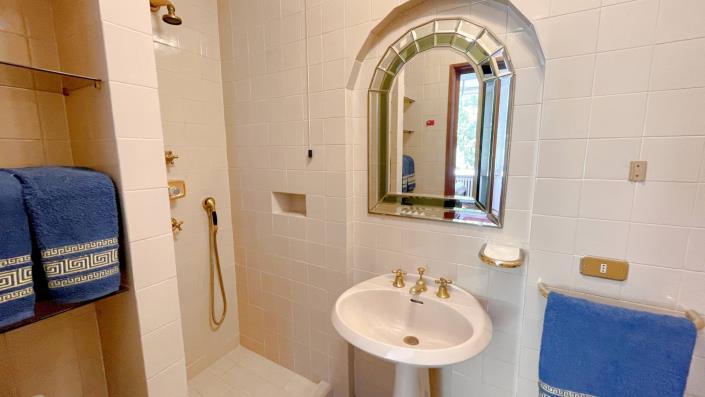 Image No.35-5 Bed Villa for sale