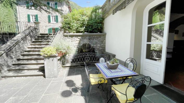 Image No.51-5 Bed Villa for sale