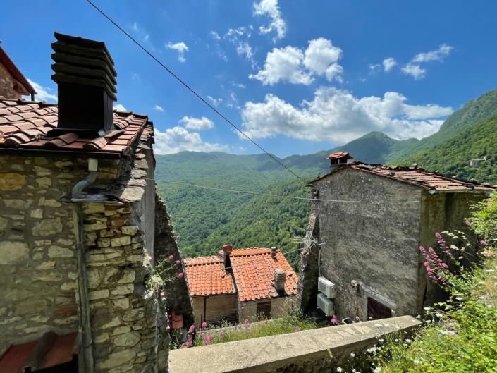 Image No.52-3 Bed Townhouse for sale