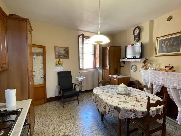 Image No.14-2 Bed Townhouse for sale