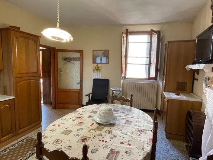 Image No.16-2 Bed Townhouse for sale