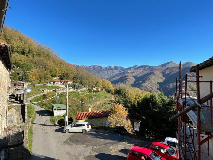 Image No.26-2 Bed Townhouse for sale