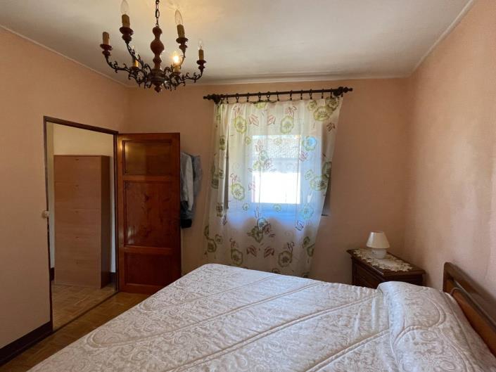 Image No.34-2 Bed Townhouse for sale