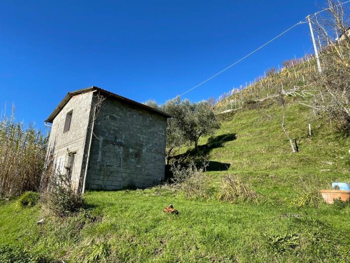 Image No.38-2 Bed Townhouse for sale