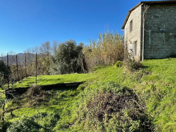 Image No.42-2 Bed Townhouse for sale