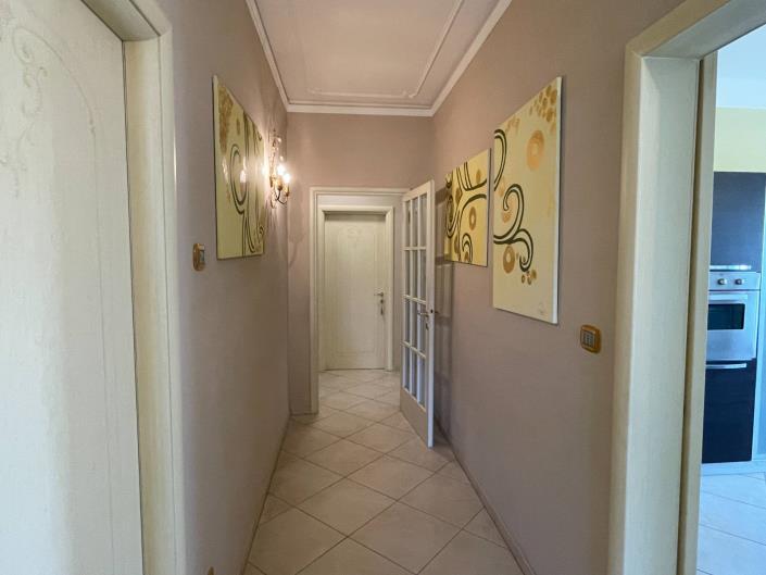 Image No.20-4 Bed Villa for sale