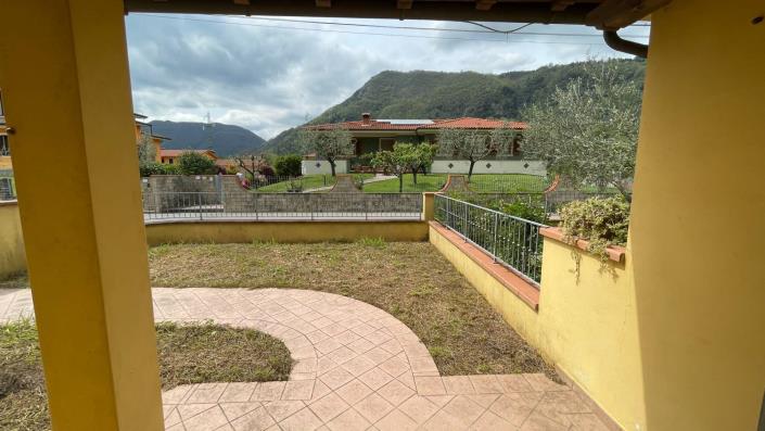 Image No.43-3 Bed Semi-Detached for sale