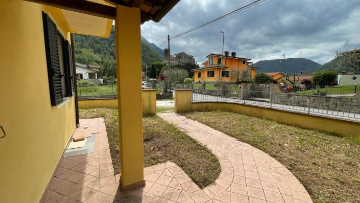 Image No.45-3 Bed Semi-Detached for sale