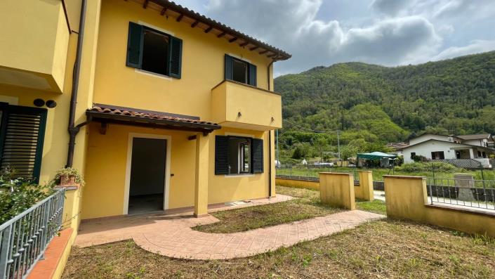 Image No.4-3 Bed Semi-Detached for sale