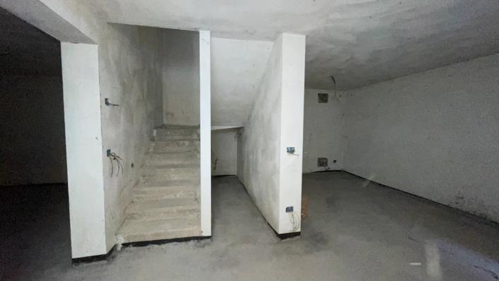 Image No.49-3 Bed Semi-Detached for sale