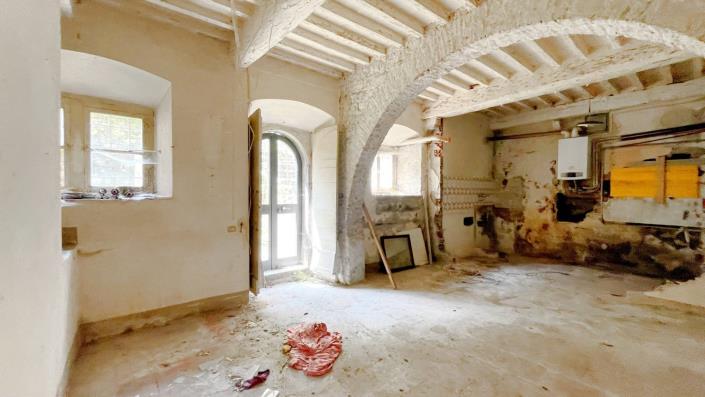 Image No.23-2 Bed Apartment for sale