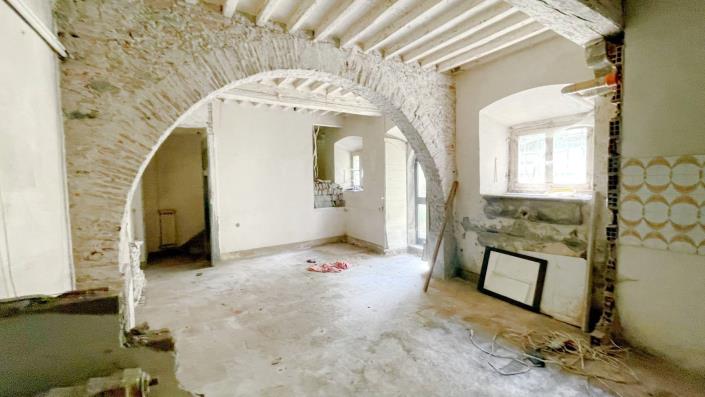 Image No.27-2 Bed Apartment for sale