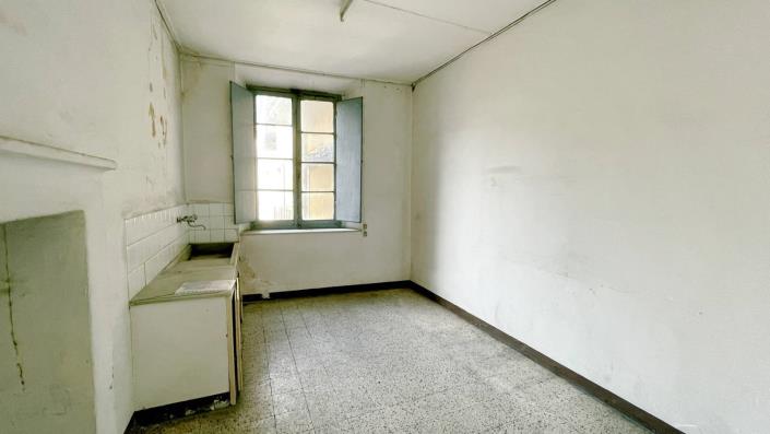 Image No.6-3 Bed Apartment for sale