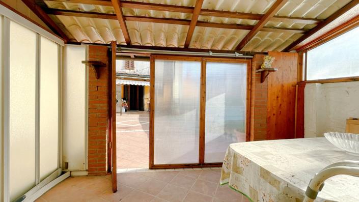 Image No.28-4 Bed Townhouse for sale