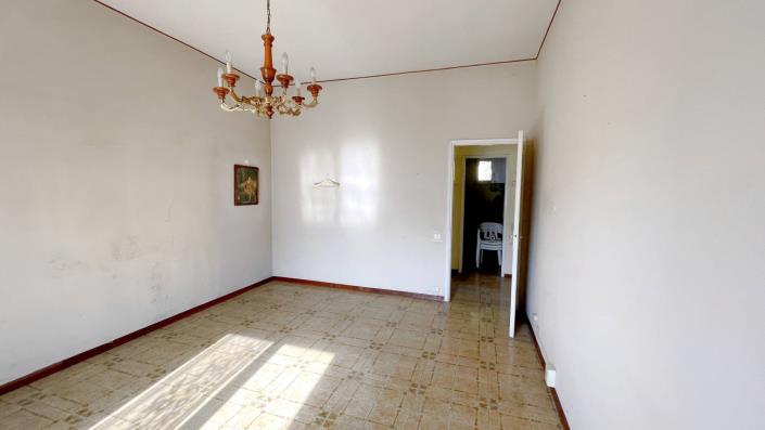 Image No.30-2 Bed Apartment for sale